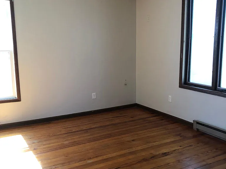 910 E Fort Wayne St — Photo 15