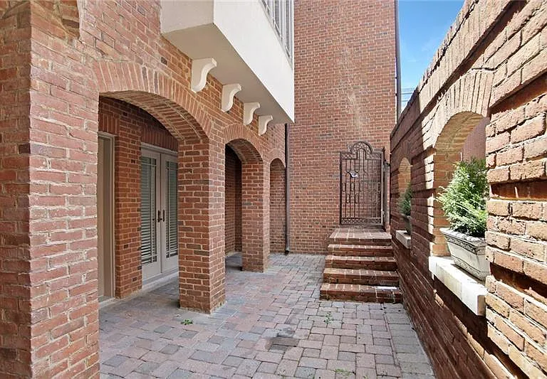 3 Pritchard Way NE — Photo 1