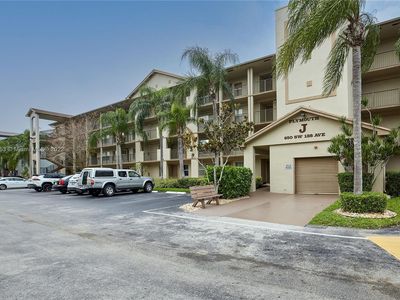 650 SW 138th Ave APT 106J, Pembroke Pines, FL, 33027