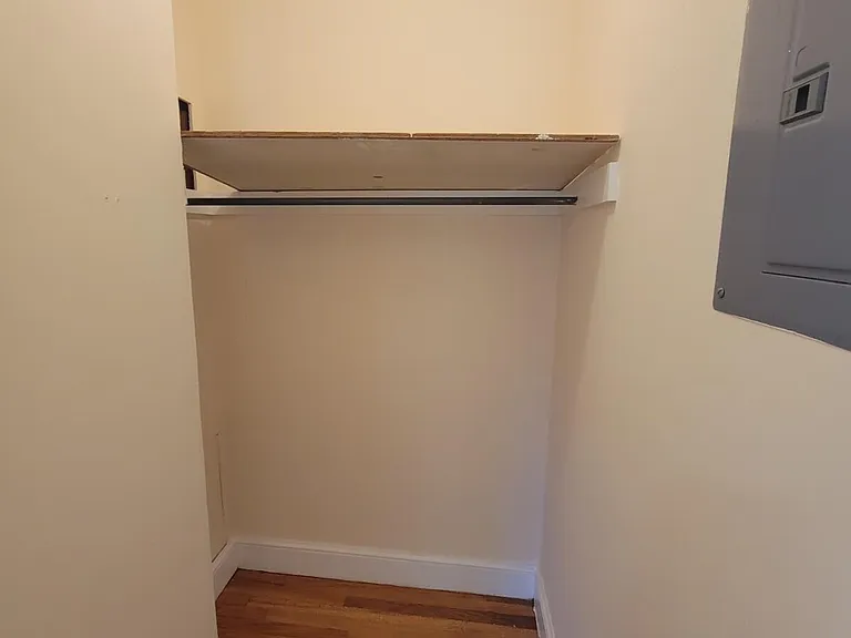 131 Allen Ave — Photo 11