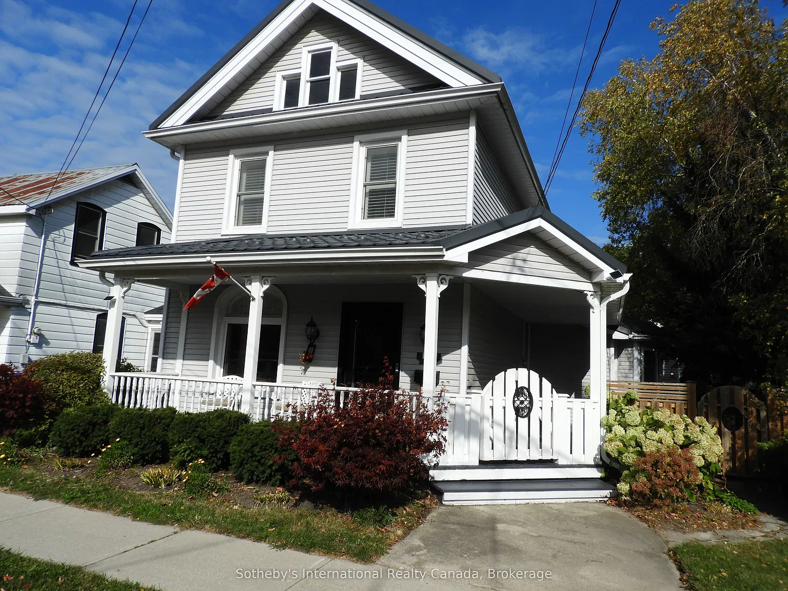 3 bed, $20,000 — Photo 1