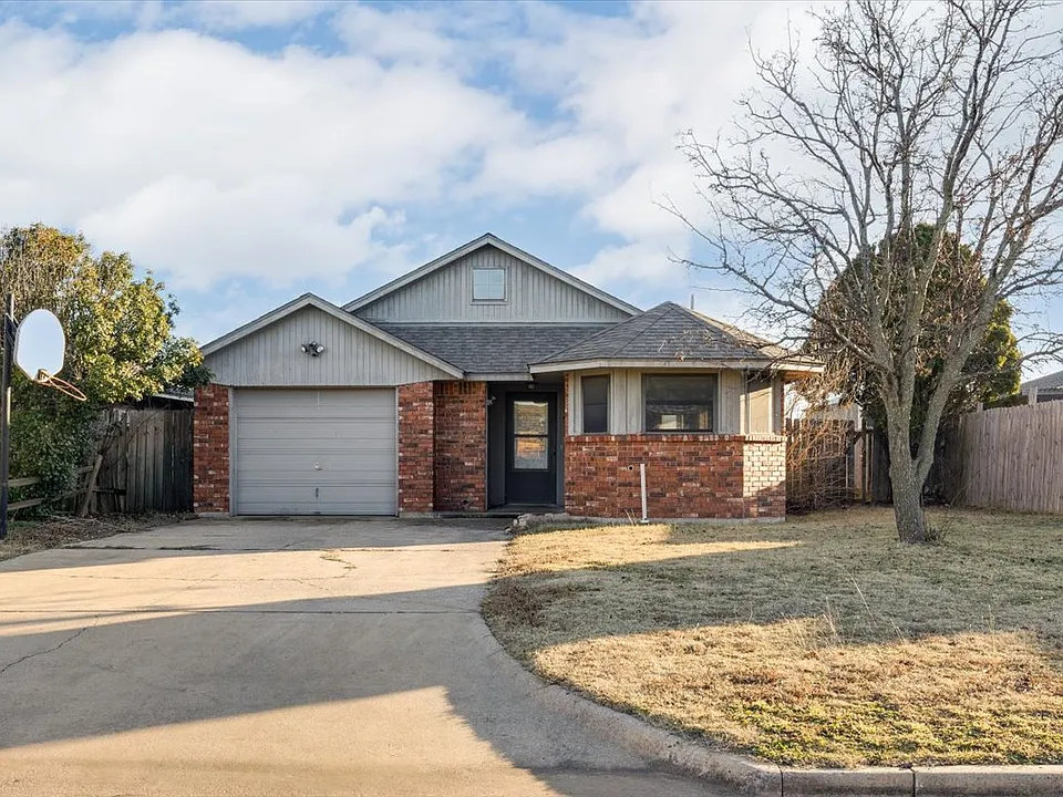 3916 SW Mesquite Dr