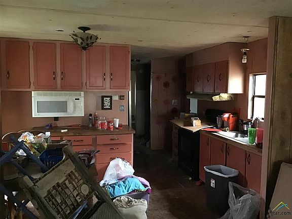 4th image of 995 Beachside Dr