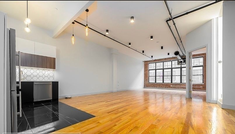1st image of 205 McKibbin St #213