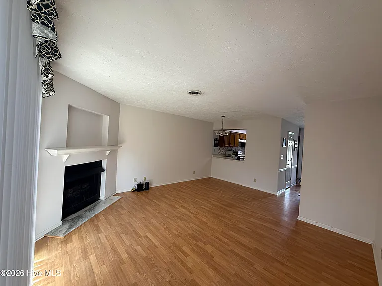 940 Linden Rd #10 — Photo 6