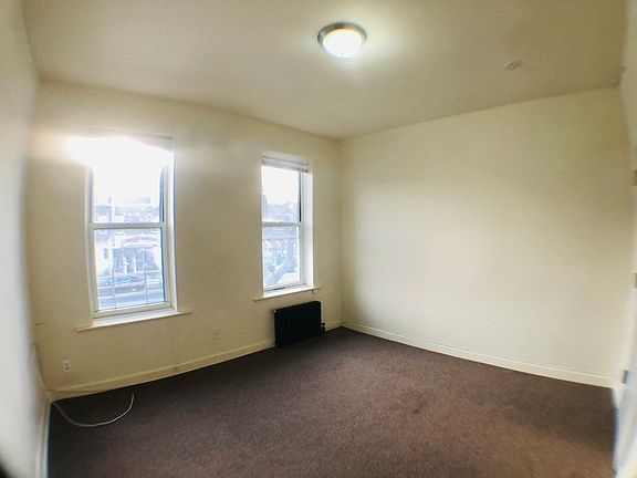 4th image of 6424 11th Ave #2B