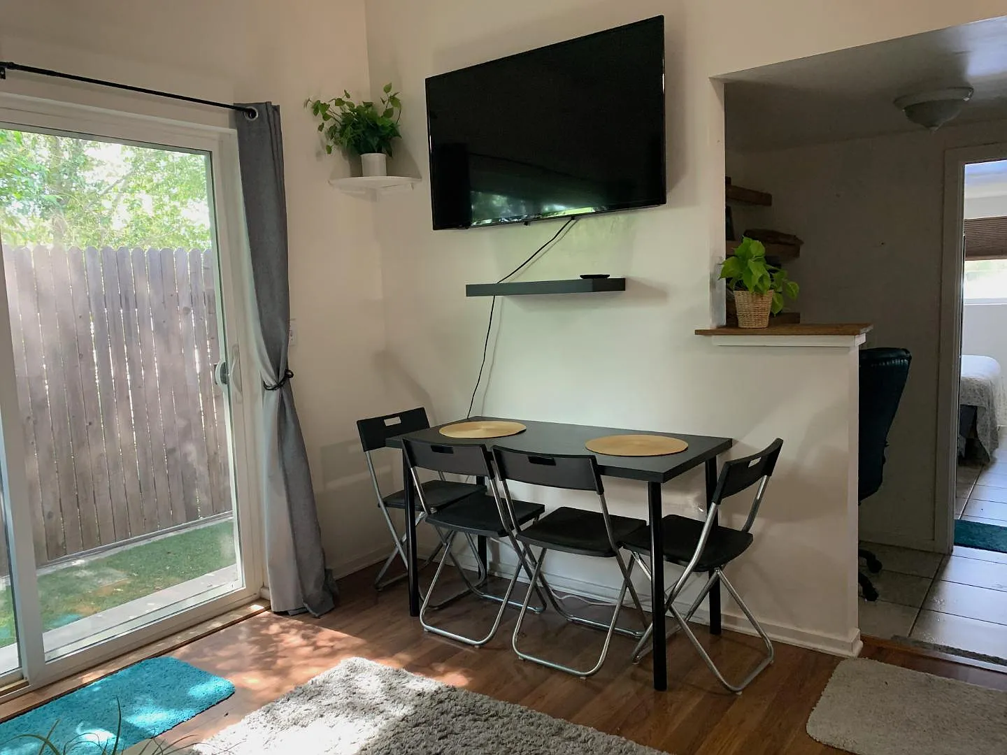 318 W Tucson Ave - 318 1/2 W Tucson — Photo 2