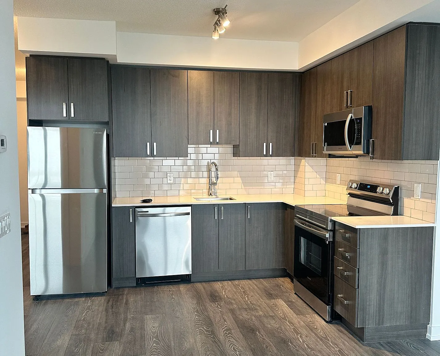 1 bed, $2,250 — Photo 3