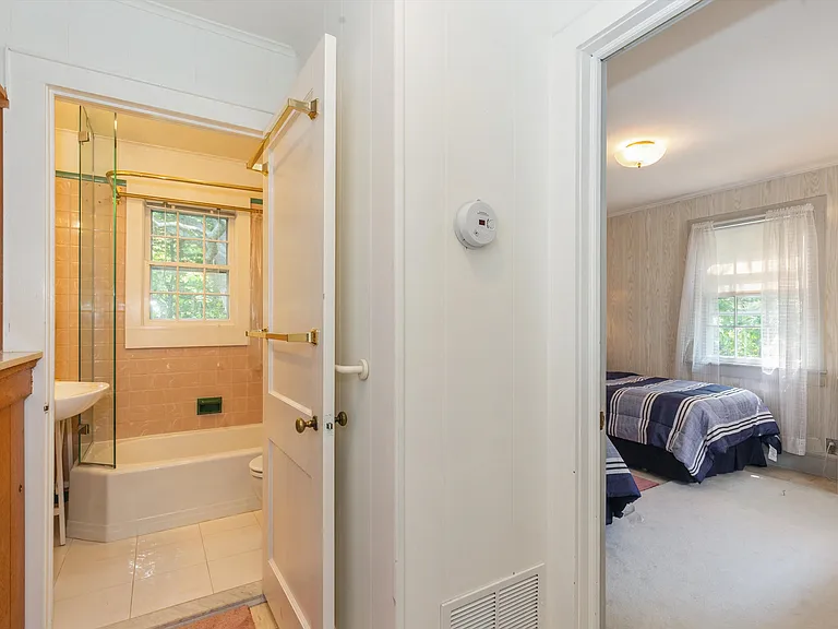 21 Oceanview Rd — Photo 15