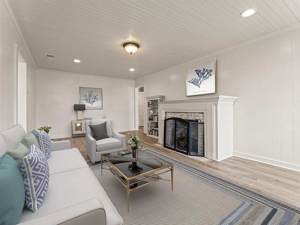 1st image of 1018 Rodeo Dr