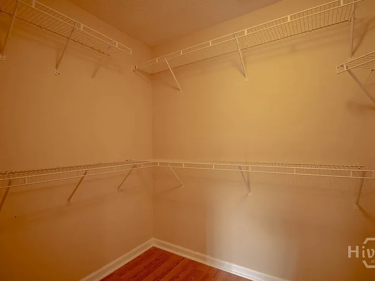 127 Ventura Pl — Photo 18