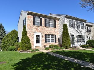 1452 Joshel Ct, Geneva, IL 60134