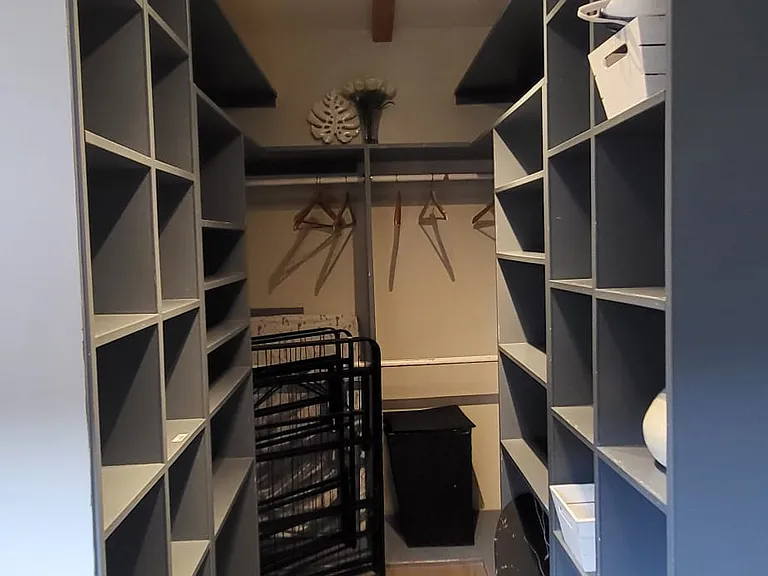 Walk in closet