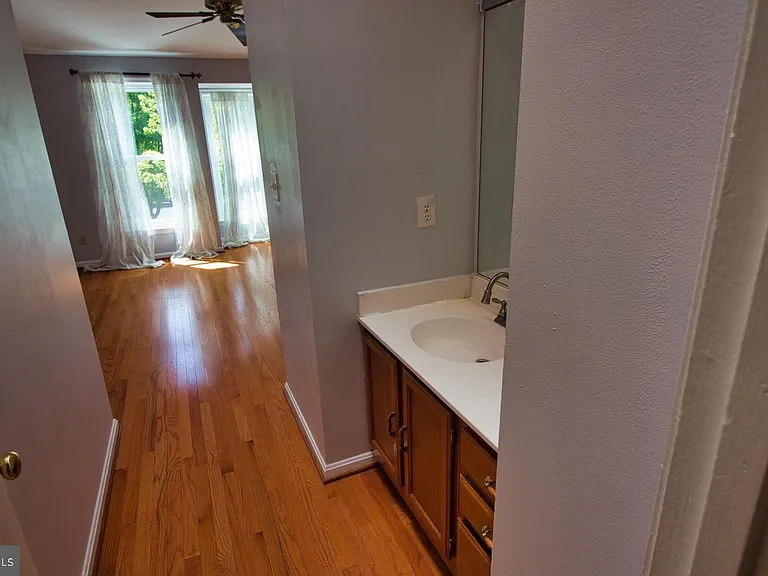 5901 Saint Giles Way — Photo 3