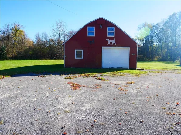 7864 E Bacon St, Waterville, NY 13480