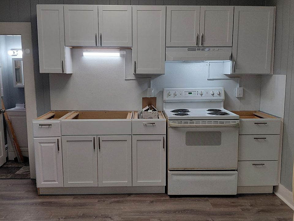 1st image of 55 Graham St