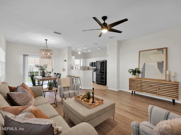 1735 FOREST LAKE Circle #2, Jacksonville, FL 32225