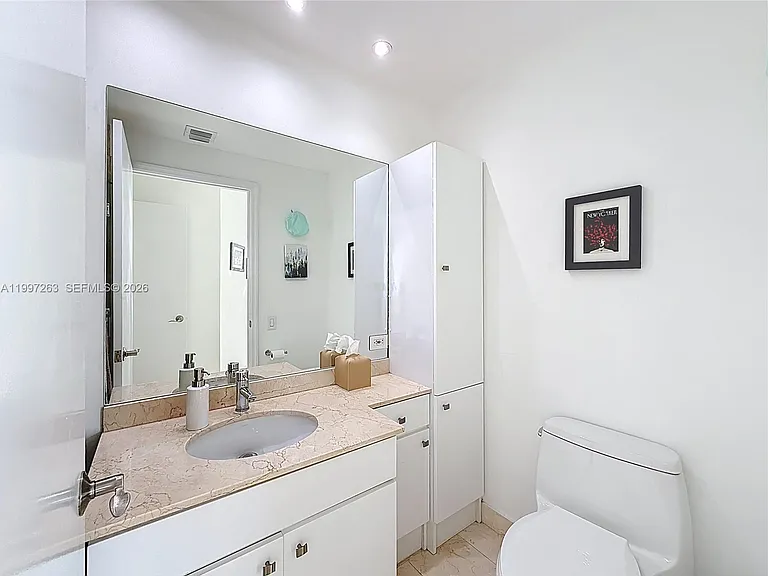 808 Brickell Key Dr #2002 — Photo 11
