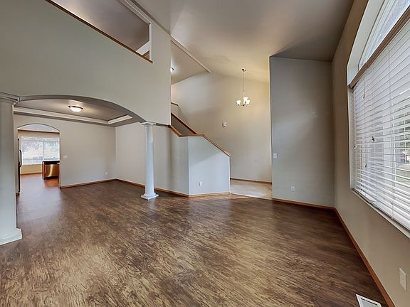 4th image of 18725 88th Ave E