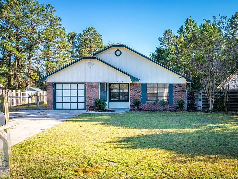 724 Timber Ridge Trl — Photo 1