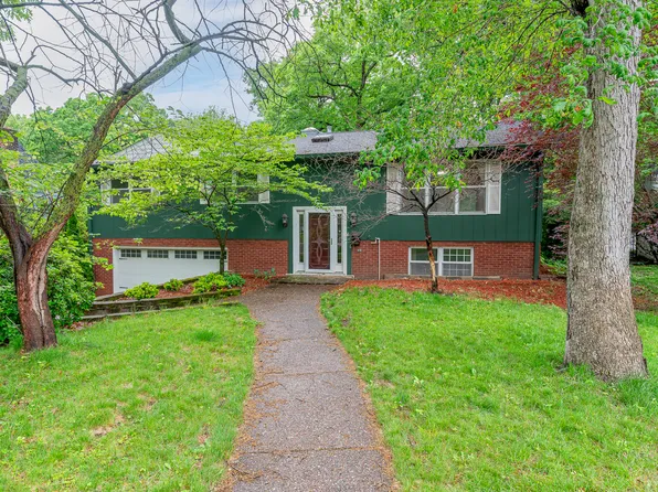 10 Woodley Rd, Rock Island, IL 61201