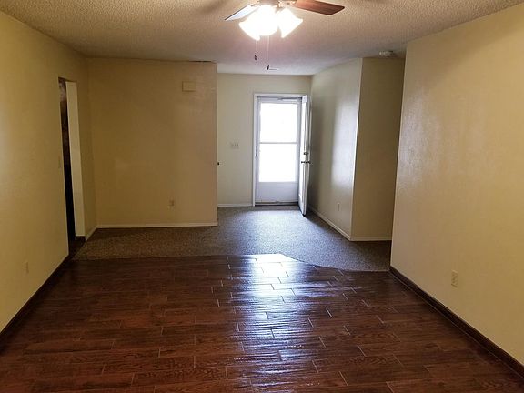 2nd image of 1052 Salem Dr