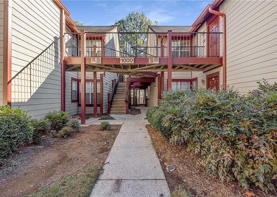 1st image of 1019 Sandy Lane Dr