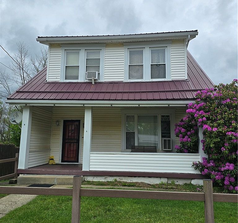 1st image of 1221 Martin Ave