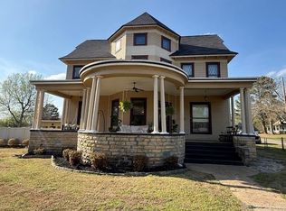 283 E Chestnut St, Batesville, AR 72501