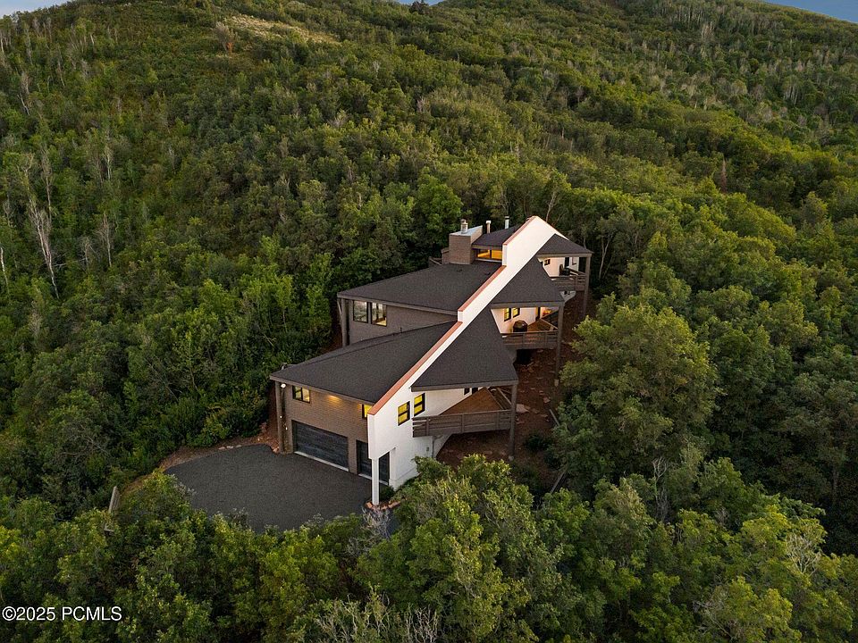 1st image of 7089 Pinecrest Dr