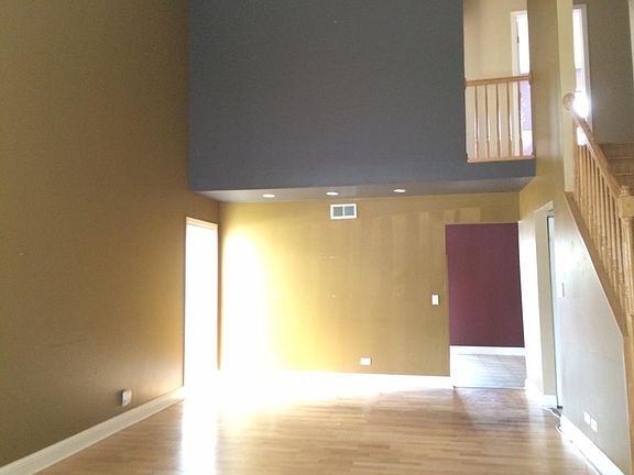 3rd image of 1620 E Waterford Ln
