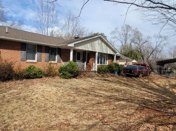 3015 McDaniel Rd, Bedford, VA 24523