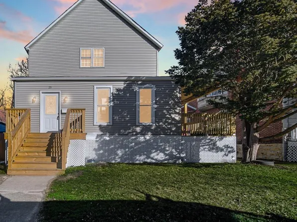 25 Webb St, Hammond, IN 46320
