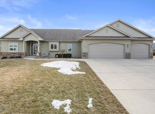 903 Marwood Ct, Racine, WI 53402