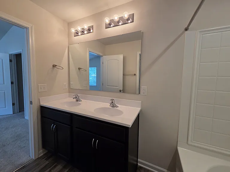 1808 Hart St — Photo 22