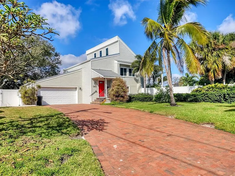 3601 Coquina Key Dr SE — Photo 5