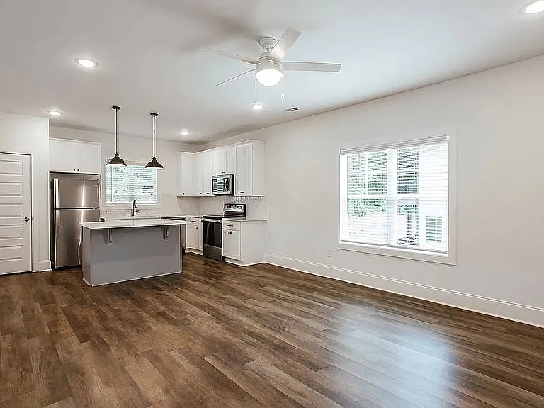 242 Grove St — Photo 6