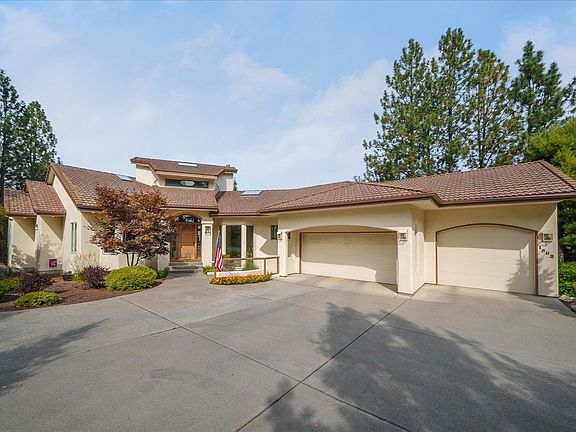 3rd image of 1502 S Riegel Ct