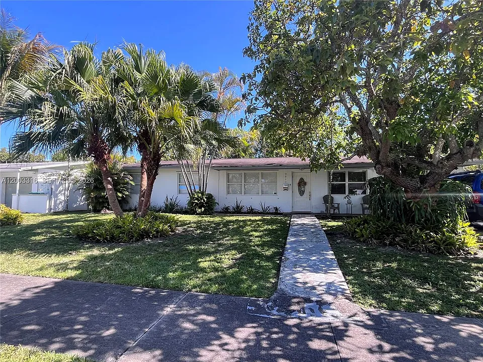 9840 SW 165th Ter