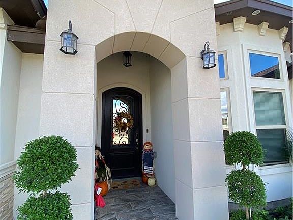 2nd image of 3110 London Dr