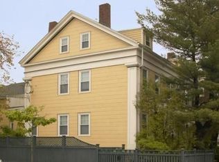 301-303 Broadway #2R, Cambridge, MA 02139