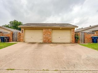 10265 Aurora Dr, Fort Worth, TX 76108