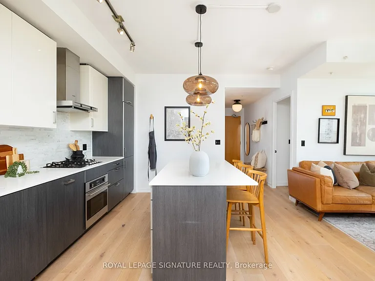 36 Howard Park Ave #610 — Photo 7