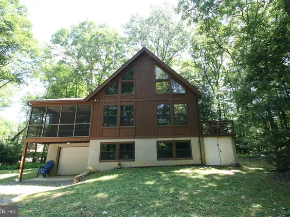 17788 Hemlock Ridge Rd, Broad Top, PA 16621