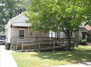 18406 Landseer Rd, Cleveland, OH 44119