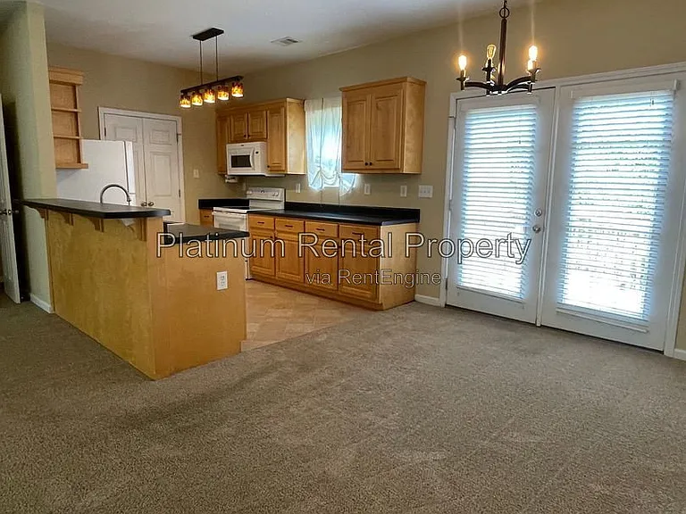 144 Pointe Cir — Photo 20
