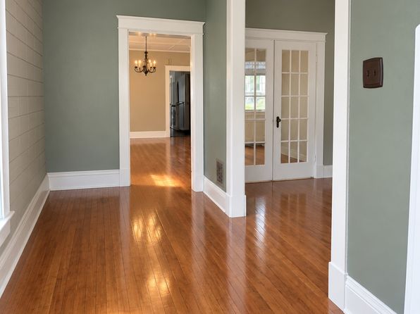 18 Arnold Ave APT 1