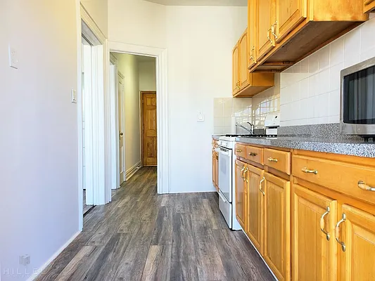 Rented by Hillel Realty Group | media 41