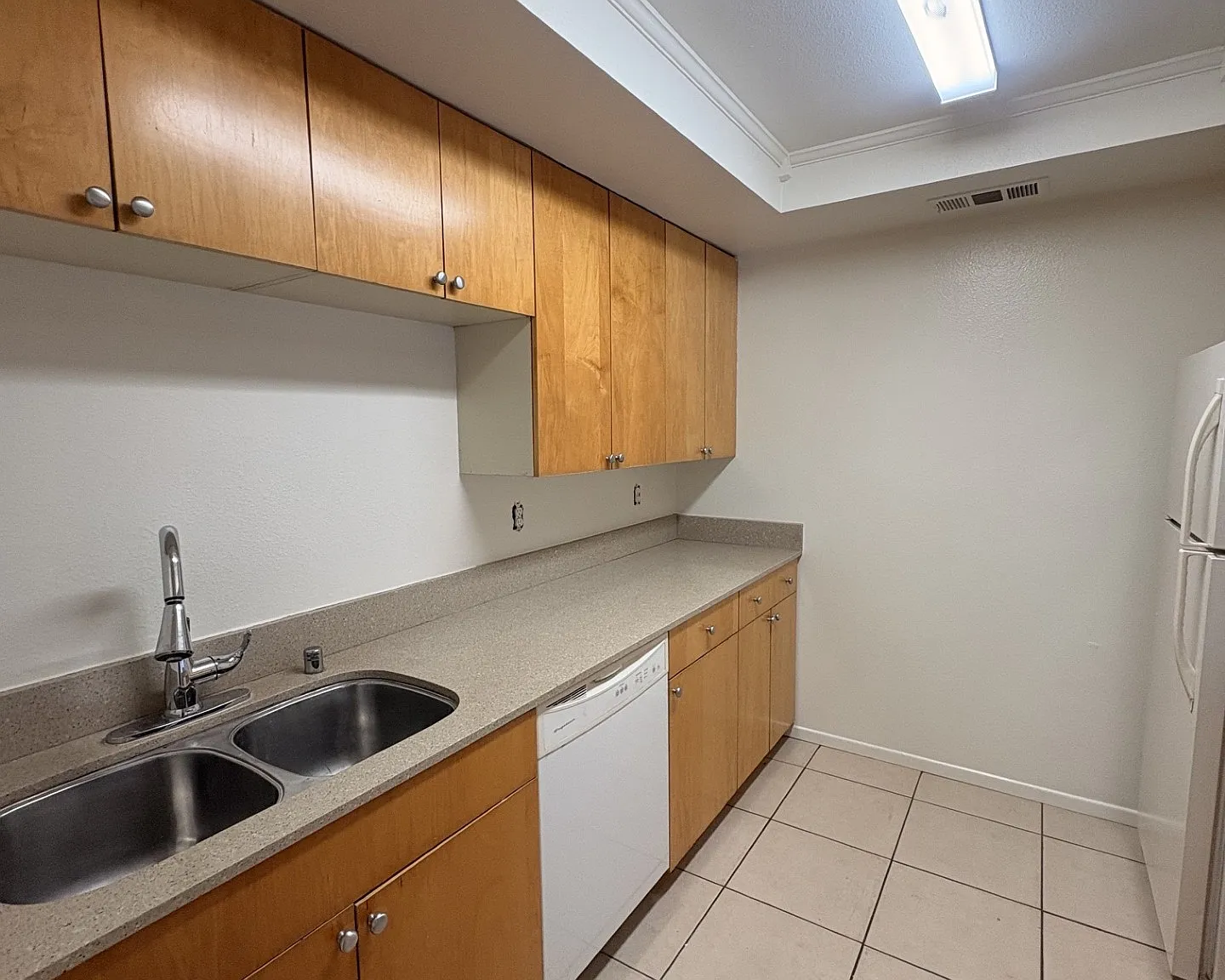 3 bed, 1500 sqft, $3,200 — Photo 4