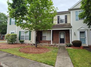 8334 Gossomer Bay Dr, Charlotte, NC 28270